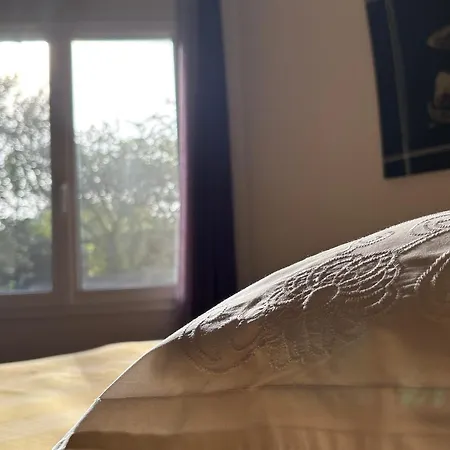 D'hotes Aquitaine فندق مبيت وإفطار