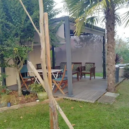 D'hotes Aquitaine فندق مبيت وإفطار